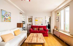 Country Home In Paris
